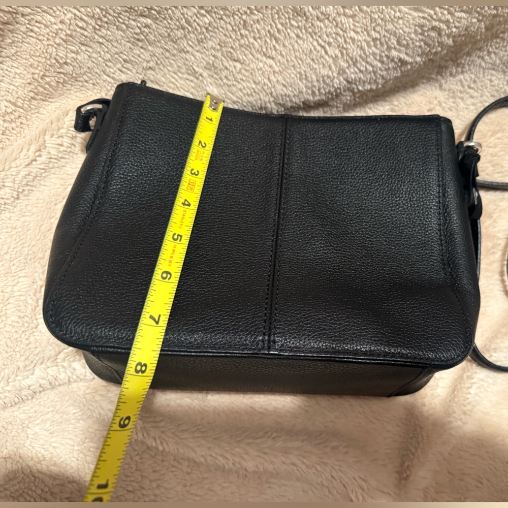 EUC Brighton Crocodile Embossed Leather Crossbody Bag - Picture 11 of 13